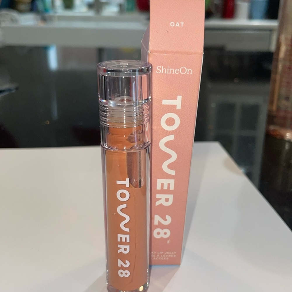 Tower28 Shine On milky lip jelly in shade Oat.